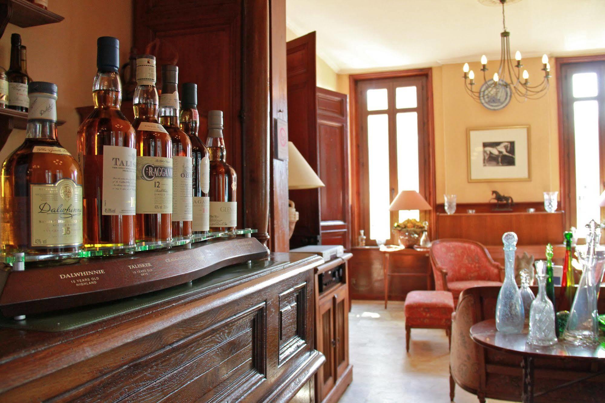 וילרוויל Hotel Bellevue מראה חיצוני תמונה